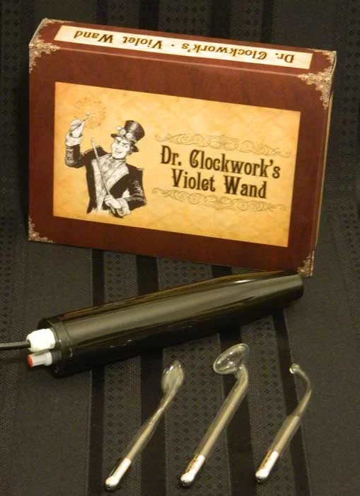 Dr Clockwork Violet Wand Kit with Purple Electrodes