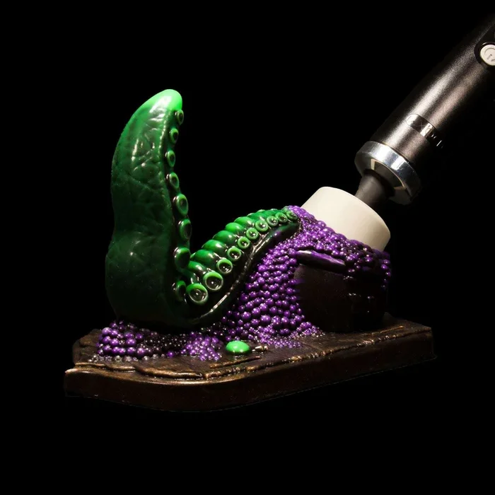 The Ejaculating Witches Cauldron II Wand Grinder + Lube